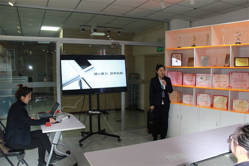 ͨѶ¹«Ë¾Óª°°ÊÂÒµ²¿öÑÓãȦµØÇøµê³¤¾ºÆ¸Õß¡ªÂíÁáÔÃ.jpg ͨѶ¹«Ë¾Óª°°ÊÂÒµ²¿öÑÓãȦµØÇøµê³¤¾ºÆ¸Õß¡ªÂíÁáÔÃ.jpg